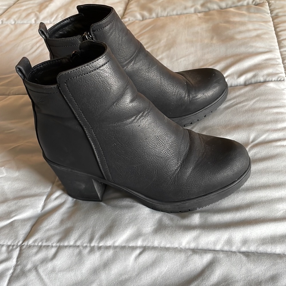 DREAM PAIRS Women's Low Heel Chunky Ankle Boots | Women 8.5